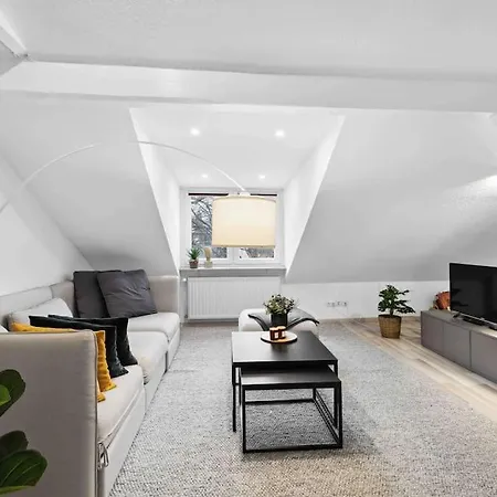 Dachgeschosstraum Ronsdorf - Naehe Dus & Dortmund & Koeln & Essen 부퍼탈