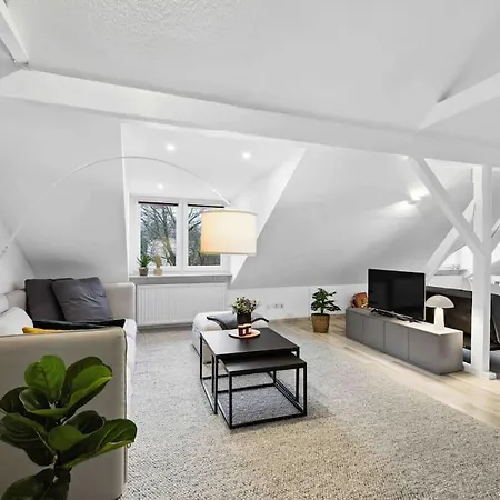 Dachgeschosstraum Ronsdorf - Naehe Dus & Dortmund & Koeln & Essen * 부퍼탈