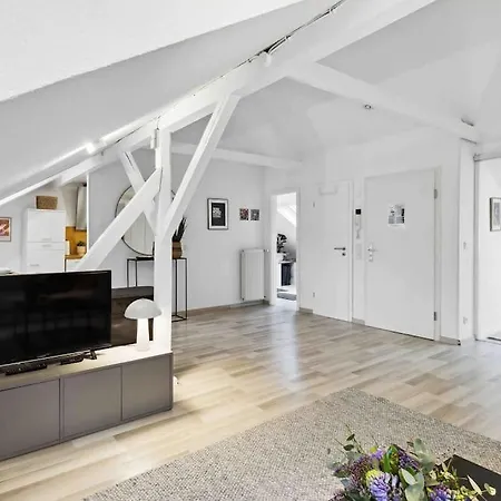 아파트 Dachgeschosstraum Ronsdorf - Naehe Dus & Dortmund & Koeln & Essen 부퍼탈