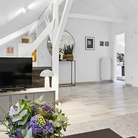 Dachgeschosstraum Ronsdorf - Naehe Dus & Dortmund & Koeln & Essen 부퍼탈