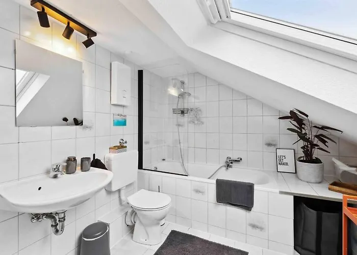 Dachgeschosstraum Ronsdorf - Naehe Dus & Dortmund & Koeln & Essen 아파트 *