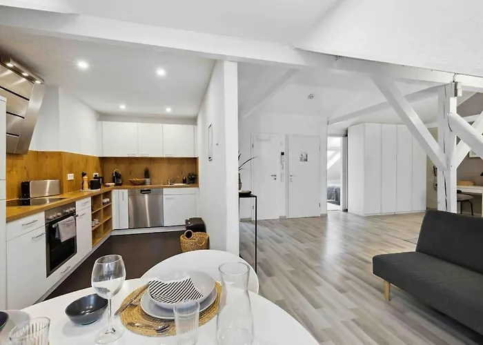 Dachgeschosstraum Ronsdorf - Naehe Dus & Dortmund & Koeln & Essen 부퍼탈